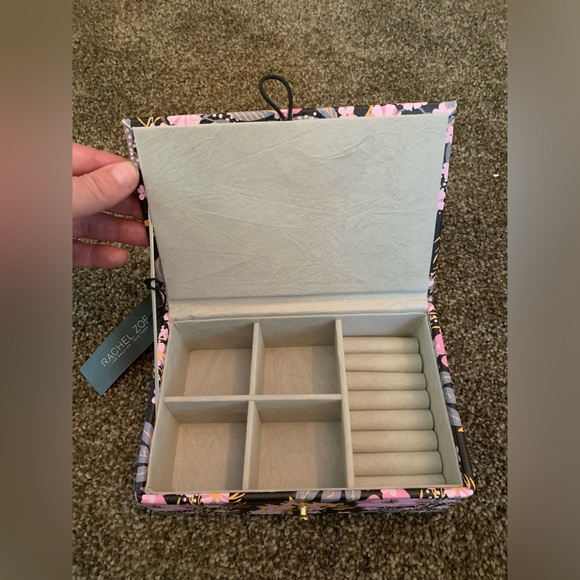 NEW Rachel Zoe jewelry box - Picture 4 of 6